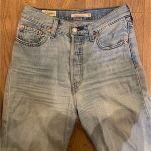 Levi's Ribcage Straight Jeans in Light Blue